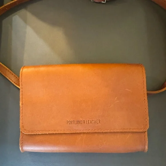 Portland Leather Light Brown Belt/ Cross Body Bag - Picture 1 of 5